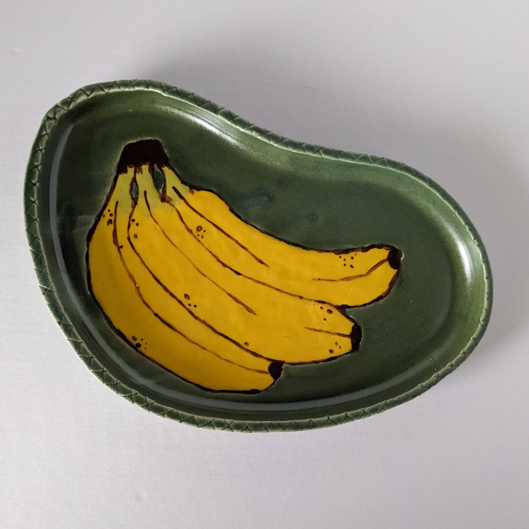 Ceramic banana plate