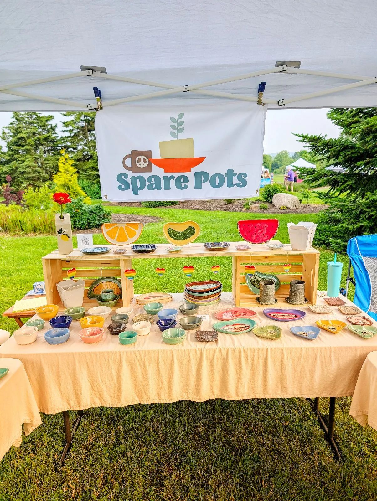 Spare Pots market booth